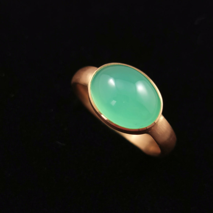 Ring aus 750er Gelbgold mit Chrysopras